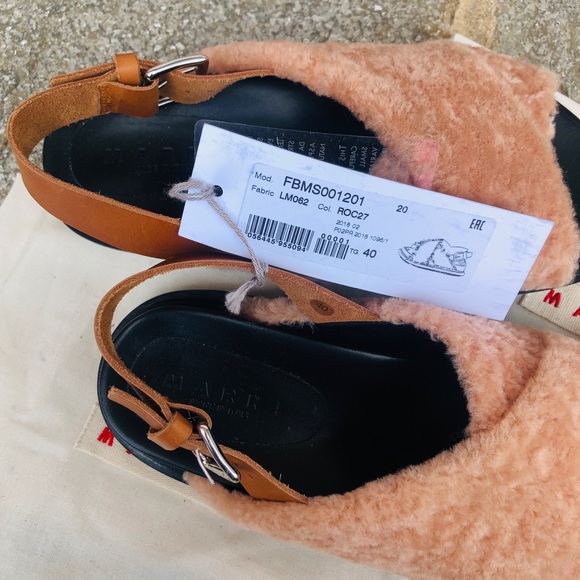 MARNI Italian Sandal - Picture 3 of 7